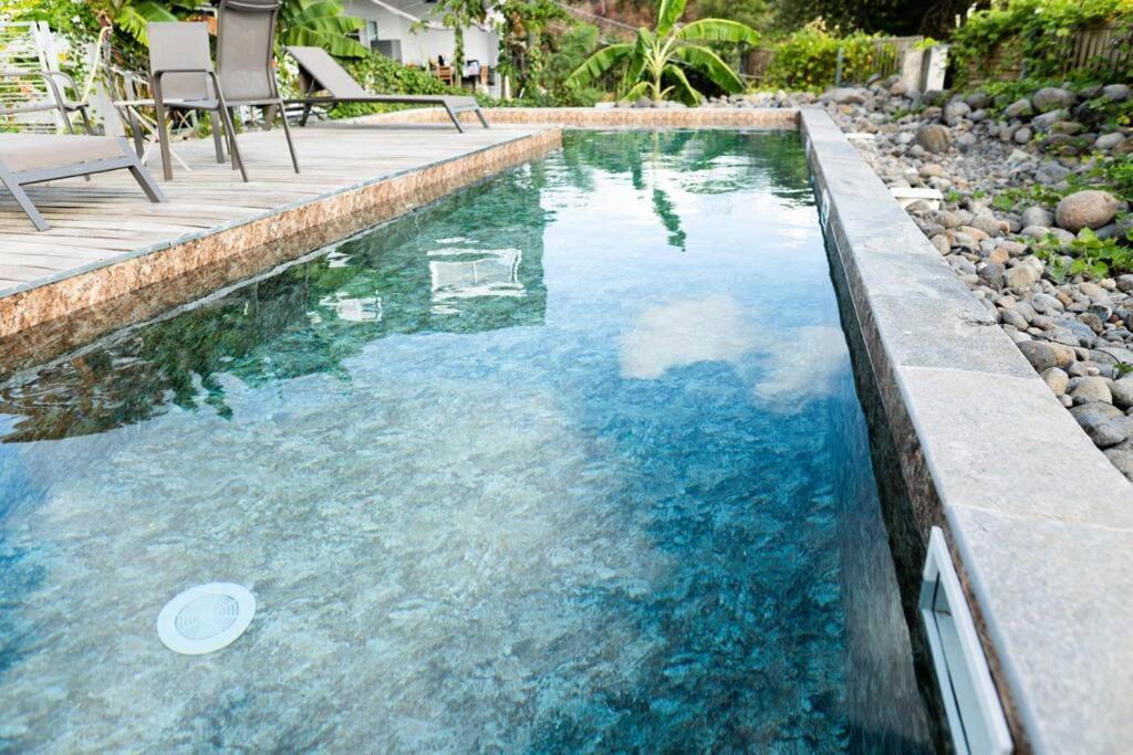 T2 Chaleureux & Piscine En Pleine Nature Petit-Canal Luaran gambar