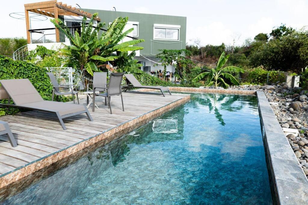 T2 Chaleureux & Piscine En Pleine Nature Petit-Canal Luaran gambar